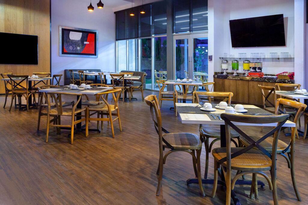 Tryp By Wyndham San Luis Potosi Hotel & Suites Exterior foto