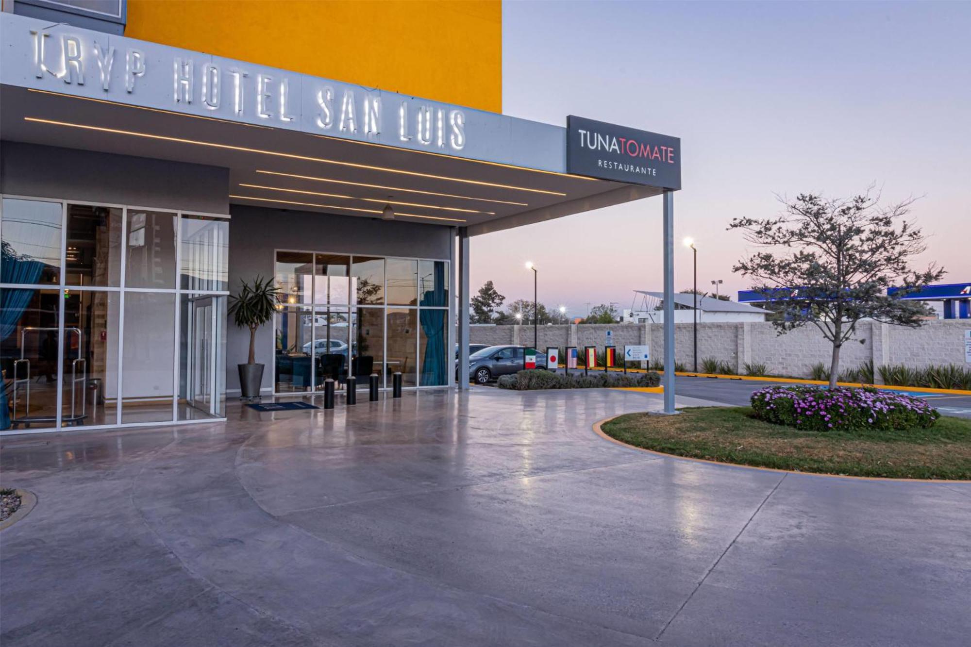Tryp By Wyndham San Luis Potosi Hotel & Suites Exterior foto